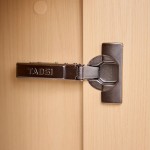 Armario alto de oficina VELNIO con 2 puertas batientes | 180 cm
